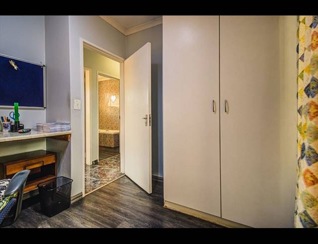 3 BEDROOM APARTMENT FOR SALE IN GLEN MARAIS